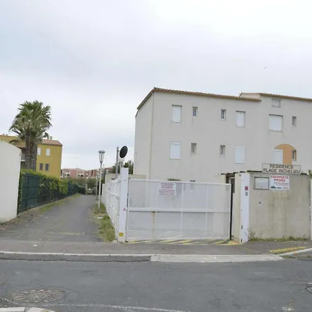 Appartement Cap D'Agde, 2 Pieces, 4 Personnes - Fr-1-249-333 Agde